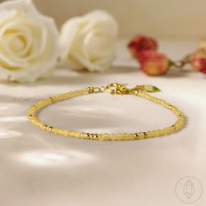 Armband med naturlig citrin i guld | Elegant 2 mm ädelstensmycke | Födelsesten i november-present till henne | Rikedom och framgångskristall | Tunn minimalistisk