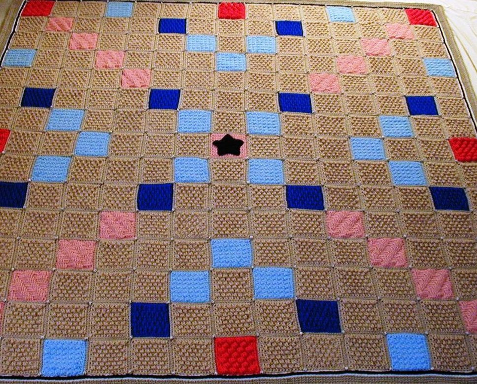 scrabble-rules-scrabble-board-pattern-in-crochet-with-alphabet-blocks