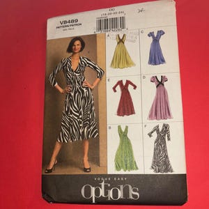 Vogue Easy Options Sewing Pattern V8489 Misses' Dress Size GG 18-20-22-24 Complete Uncut