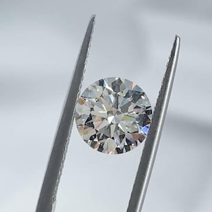 2.00 Carat Round Lab Grown Diamond: D VS1 IGI Certified Loose Stone