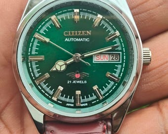 Vintage Citizen Automatic Movement no-8200 Day-Date Japan Made Green Dial Men's Wrist Watch