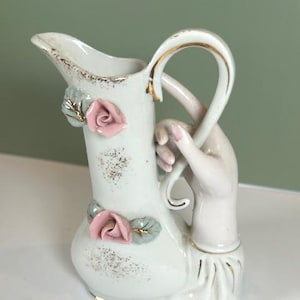 Jarrón vintage de porcelana japonesa con rosas y detalles dorados