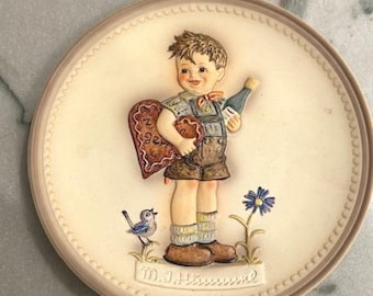 Goebel Hummel "Valentine Joy" collector's plate from 1985.