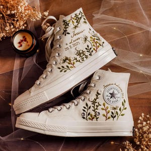 Zapatillas altas bordadas a mano para boda, personalizadas, regalo de boda con bordado floral