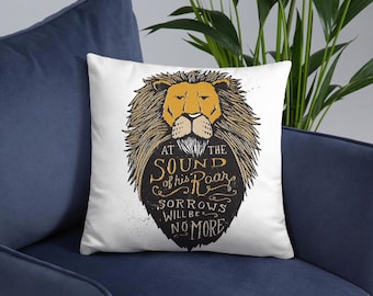 Almohada Crónicas de Narnia, Almohada con cita del libro Sonido de su rugido, Cojines Narnia para sala de estar, Regalos literarios, Cita de CS Lewis