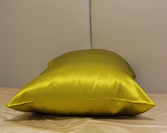 30 Momme Mulberry Silk Pillowcase: Anti-Aging Beauty Sleep with Hidden Zipper