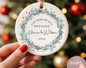 Enfeite "O Ano em que Ficamos Noivos", Lembrança do Primeiro Encontro, Presente para Novos Casais, Presente de Noivado, Presente de Casamento, Presente para Recém-Casados, Enfeite 2026