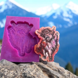 Happy Highland Cow Laughing Animal DIY Craft Keychain Magnet: Silicone Mold for Epoxy or UV Resin