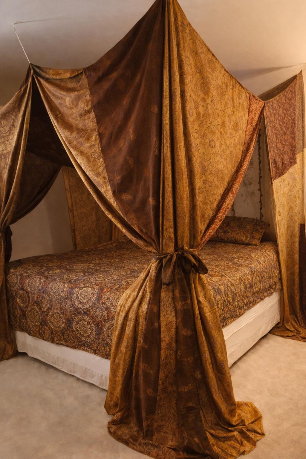 Antique canopy bed - Etsy 日本