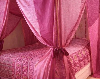 Cortinas de cama con dosel bohemias / Dosel de cama de algodón con patchwork indio hecho a mano / Decoración de dormitorio boho vintage, decoración étnica para el hogar