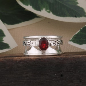 Sterling Silver Spinner Ring: Red Garnet Quartz, Boho Floral Band