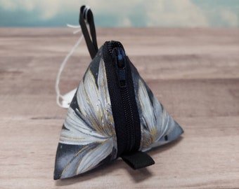 Buddy zip pouch in Dragonfly floral