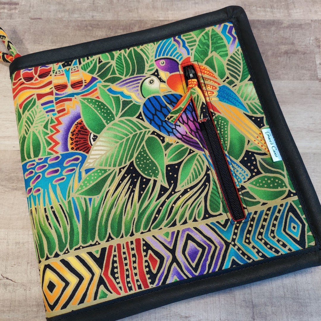 Large Handle Crochet Hook Case in Laurel Burch Jungle Holds 7 Hooks