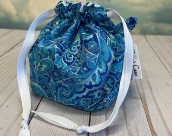 Single Sack Project Bags in Blue Scroll - Reversible