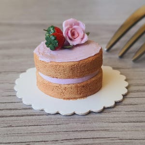 Dollhouse Miniature Cake, 1:12 Scale, Handmade, Dollhouse Bakery, Miniature Dessert, Miniature Food