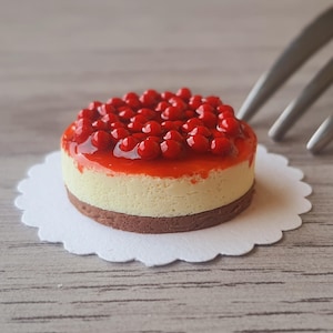 Dollhouse Miniature Cake, 1:12 Scale, Handmade, Dollhouse Bakery, Miniature Dessert, Miniature Food