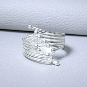 Bague spirale en argent sterling, bague spirale à points en argent faite à la main, bague multi-bandes moderne en argent
