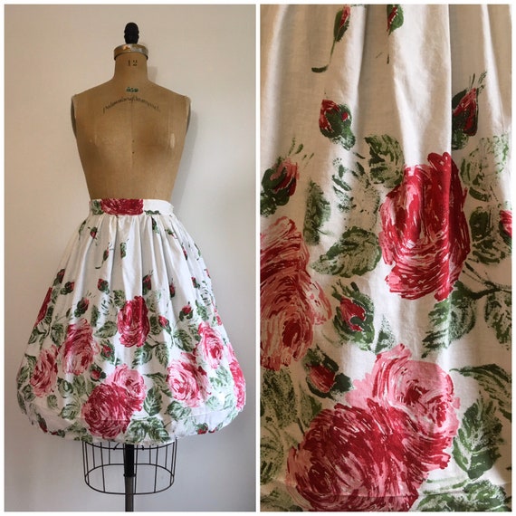 Vintage 1950s Novelty Print Skirt Floral Rose Bord