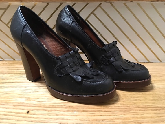 Vintage 1970s Chandler Leather Loafer Heels 70s Bl