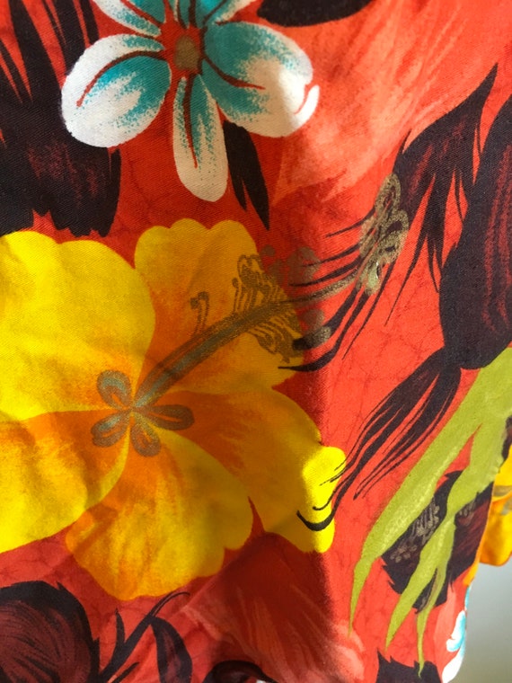 Vintage 1960s Hawaiian Hibiscus Floral Print Dres… - image 6