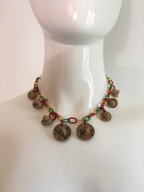 Vintage 1940s Wood Sombrero Celluloid Necklace 194