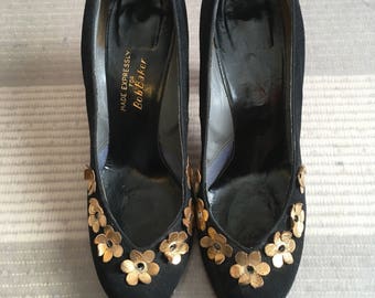 1940s Bob Baker Gold Flower Black Suede Shoes 40s Size 7.5 Heels Pumps