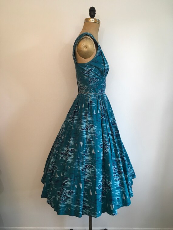 Vintage 1950s Sailboat Novelty Print Dress 50s Te… - image 2