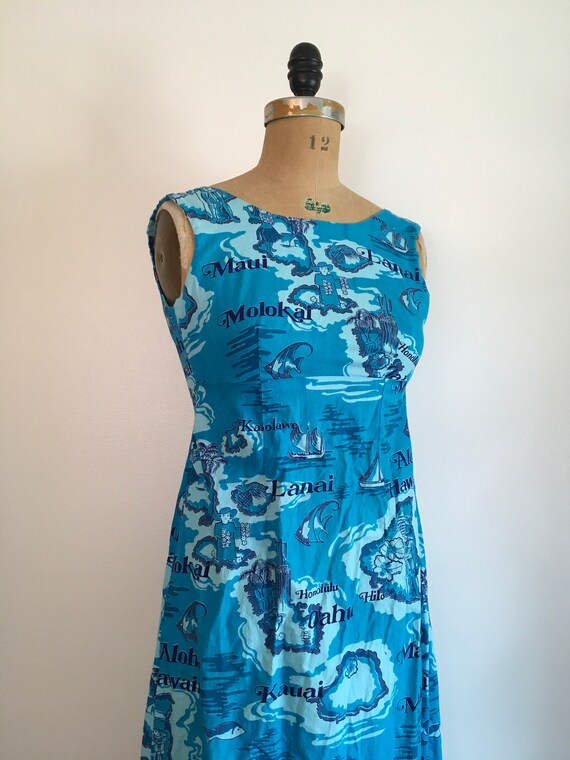 Vintage 1960s Novelty Print Hawaiian Dress 60s Bl… - image 3