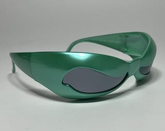 Linda Farrow by Jeremy Scott Black Alien Sunglasses - Etsy