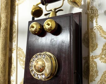 Teléfono de pared antiguo de latón y madera – Reproducción de teléfono de disco de los años 30 / Decoración antigua para el hogar y regalo de colección