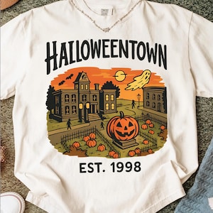 Maglietta Halloweentown Est 1998, maglietta vintage del film di Halloween, maglietta estetica autunnale da strega, maglietta stagione spettrale, maglietta regalo per i fan di Halloweentown