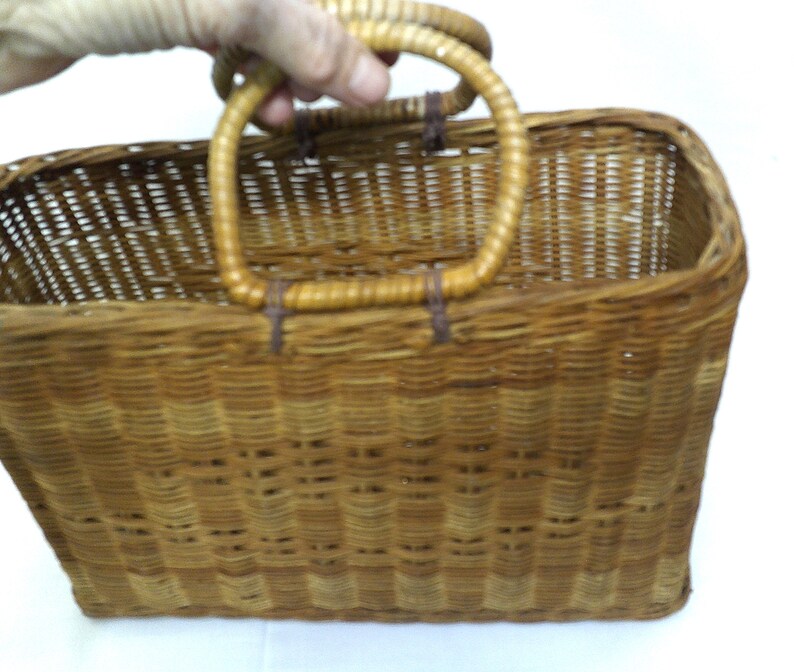 Vintage, Wicker Basket Purse, Medium Sized Basket Purse, Unlined Basket Purse, Top Handle Basket Tote, Country Decor, Decorative Basket, image 3