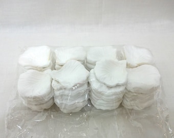 Craft Supplies, Silk flower Petals, White Silk Flower Petals, Package of 100s of Petals, Flower Petals for Crafts or Wedding