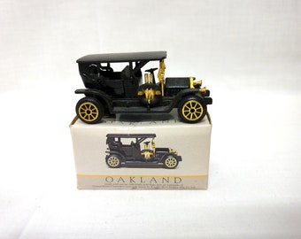 Vintage Classic Car, Readers Digest collectible Car, Oakland  No 303, Miniature Car Collectible, Original Box,