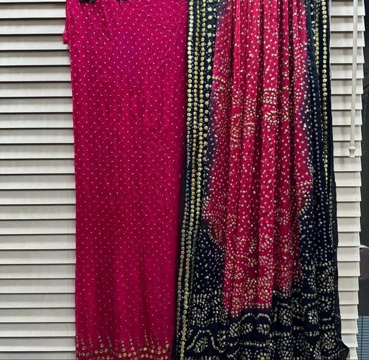 GAHGA 「GAHTOPIA」HIJI Gajji Silk Bandhani Gotta Patti Work Dupatta – Khinkhwab