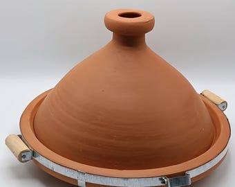 Tajine marocain authentique en terre cuite sans traitement , naturel
