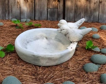 Two Birds On Round Bowl Decor Concrete Water Drinker Statuary Detailed Backyard Decoration Planter Pot Statue Garden Flowers Pot Figurine
