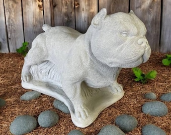 American Bully Stone Sculpture Dog Memorial Figure For Backyard Or Garden Concrete American Bully On Base Statue Pet Loss Gift Grave Marker