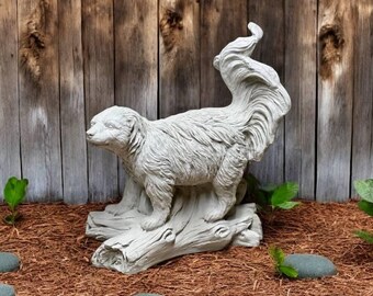 Realistic Skunk Statue Cement Wild Skunk Sculpture Outdoor Backyard Art Forest Animal On Log Concrete Figure for Porch Lawn Ornament