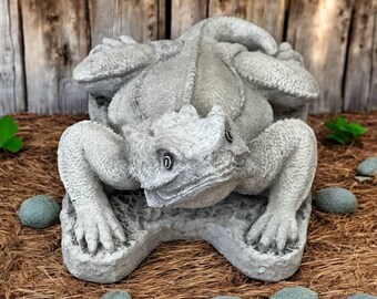 Lizard Sitting On Base Figure Outdoor Garden Or Patio Cement Animal Stone Yard Lizard Statuary Painted Lizard Gift Sculpture Lawn Ornament
