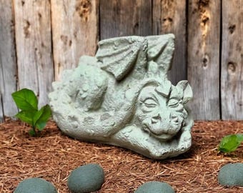 Sleeping Dragon Figurine Cement Tiny Dragon Statue Outdoor Garden Decoration Stone Gothic Sculpture Yard Sleeping Dragon