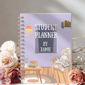 Personlig Kawaii Studentkalender A5 | Terminplanerare med dagliga sidor, prioriteringsmatris och veckoreflektion (handgjord)