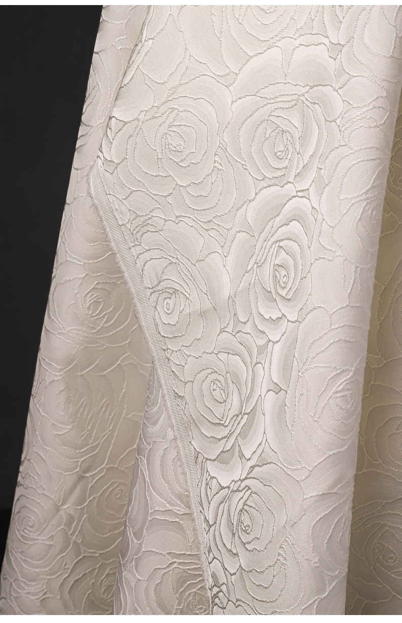1.45 Meters Wide Ivory Rose Embroidery Jacquard Fabric Diy Texture Coat Evening Dress Skirt