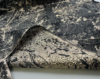 Tejido jacquard texturizado con tinta pintada en aerosol de oro negro, diseño de chaqueta de falda brillante de doble cara, material de ropa Y29C80L250525V S