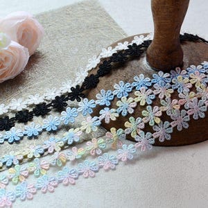10 Meter 1,2 cm 0,47 "breites buntes gänseblümchen Stickerei Spitzenband DIY Halskette Armband Ärmel Rock Kleid Zubehör B14T1645L250602U