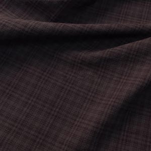 Può includere: Un set di tre tazze in ceramica con finitura opaca e macchiettata. Le tazze sono nei toni del crema, grigio chiaro e grigio scuro. Ogni tazza ha un design semplice e minimalista e un manico arrotondato.