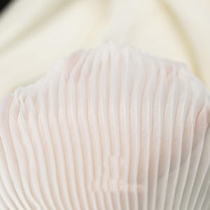 White Pleated Organza Organ Fabric Small Wrinkles Hard Wide Shape Stage ...