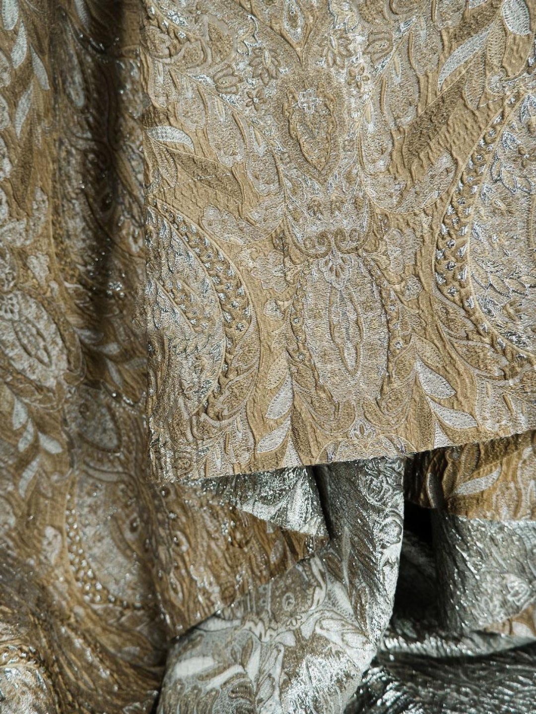 1.4 Meters Wide Glossy Camel Silver/black Jacquard Silk Texture