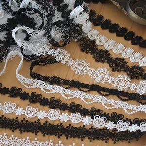 10 Meter 1-2,5 cm breites schwarz/weiß Kind Puppenkleid Rockhemdstoff Stickerei Dekorationsmaterial eingefasstes Spitzenband T27X441L250411R