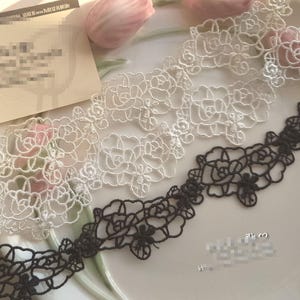 5ヤード 4 cm 1.57インチ幅 ブラック/ベージュ/アイボリー 中空ローズ 子供用人形スカート ダンス ウェディングドレス シャツ ボーダー レース トリム リボン C19U147K231015V